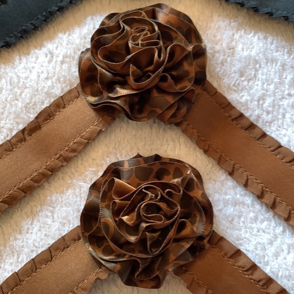 Two pair LIKE NEW Medium interchangeable strap SwitchFlops. By Lindsay Phillips - Picture 3 of 3